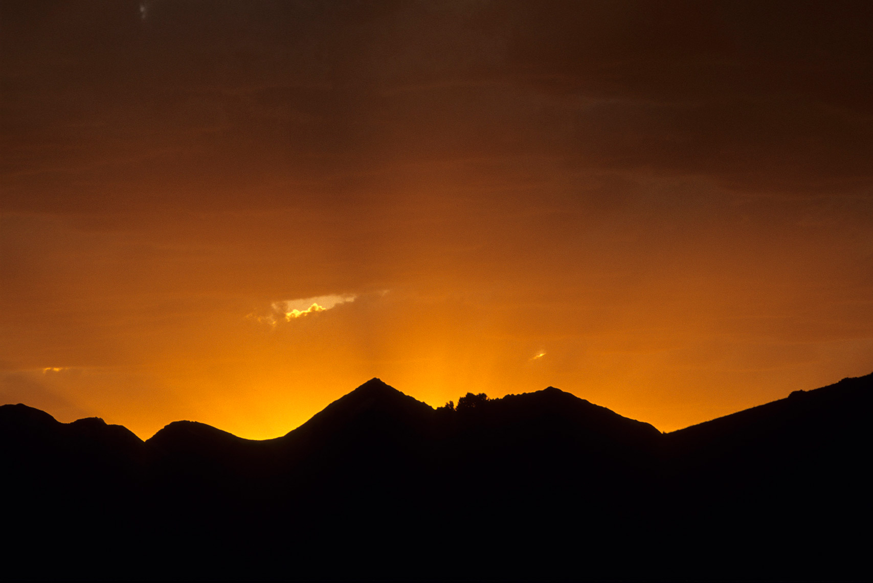 DAP landscape crazy mountain silhouette